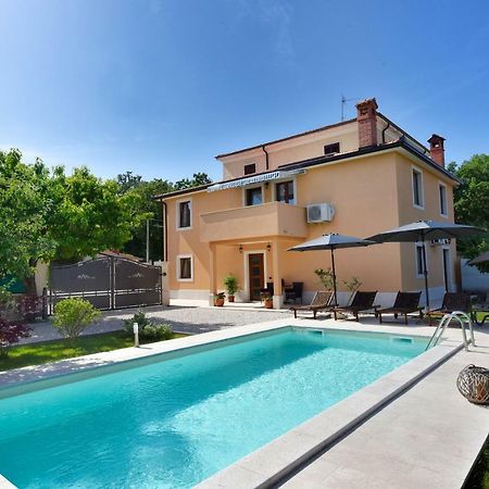 Villa Aromatica Vižinada Exteriör bild
