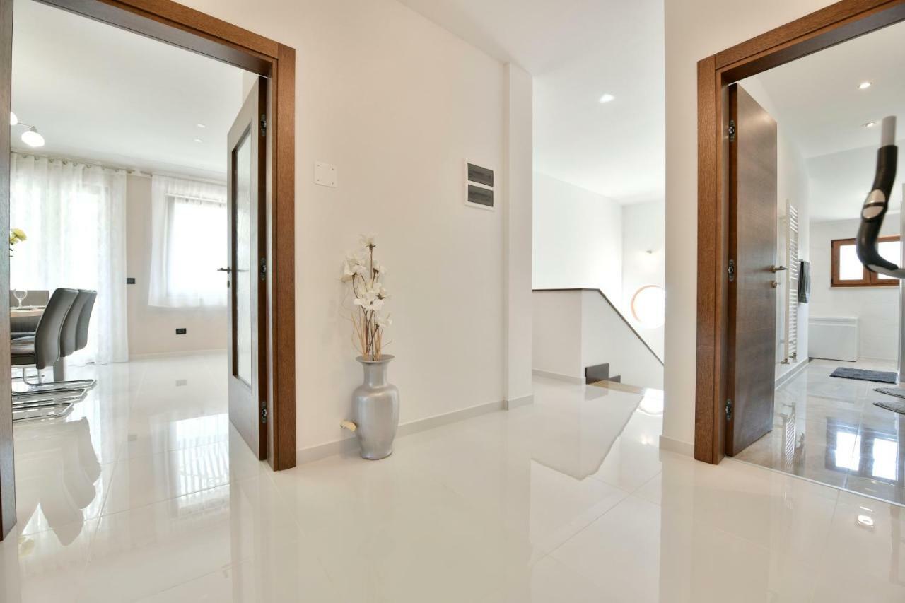 Villa Aromatica Vižinada Exteriör bild