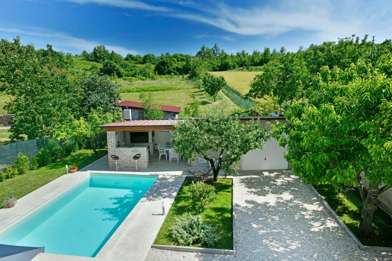 Villa Aromatica Vižinada Exteriör bild